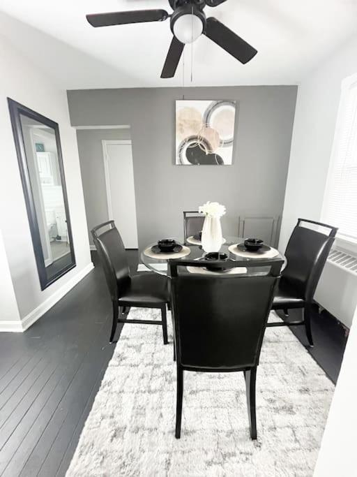 The Gateway: Entire Apartment 7 Mins From Airport 클리블랜드 외부 사진